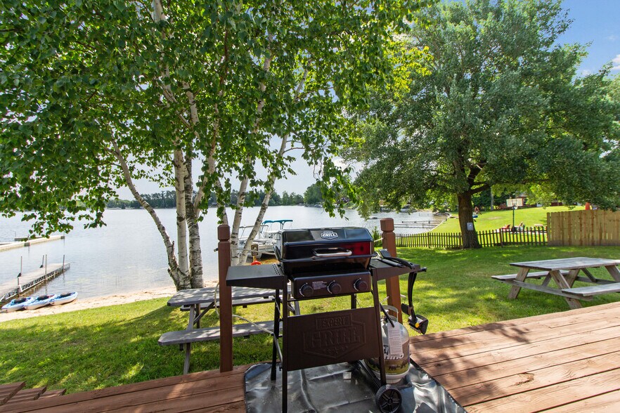 More Photos Of 4998 Main Ext, Long Lake Hospitality For Sale