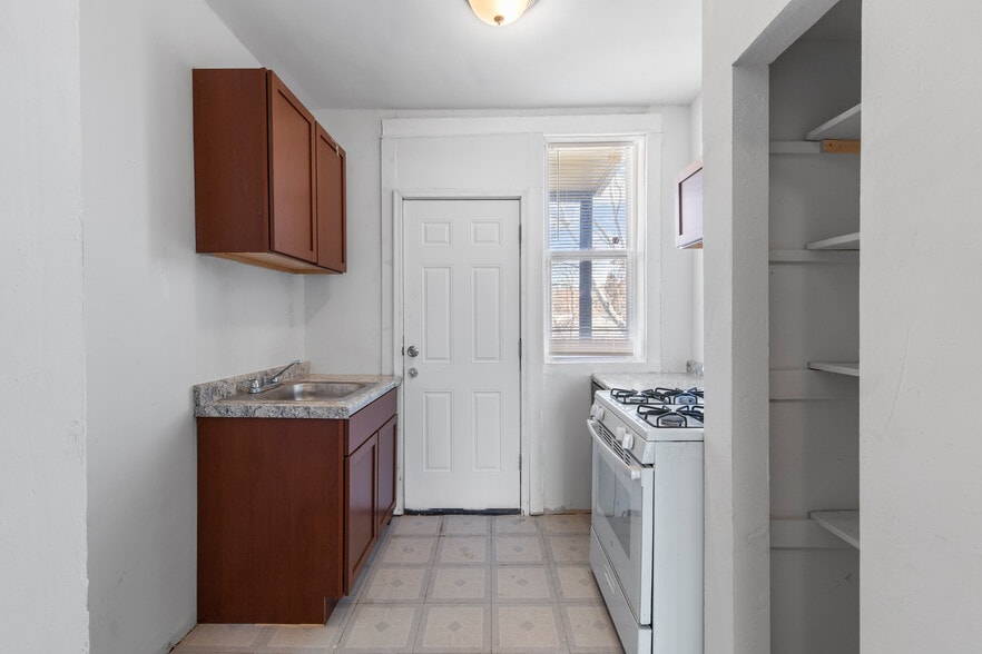 More Photos Of 4981 Rosalie St, Saint Louis Apartments For Sale