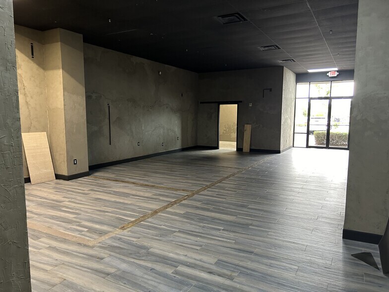 More Photos Of 4300 S Highway 27, Clermont Storefront Retail Office For Lease