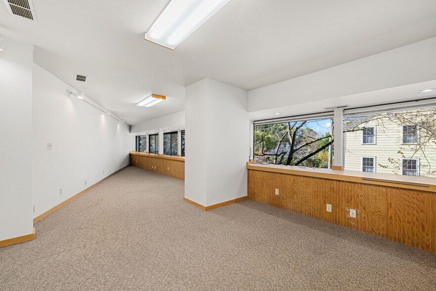 More Photos Of 610 Davis St, Santa Rosa Office Residential For Sale