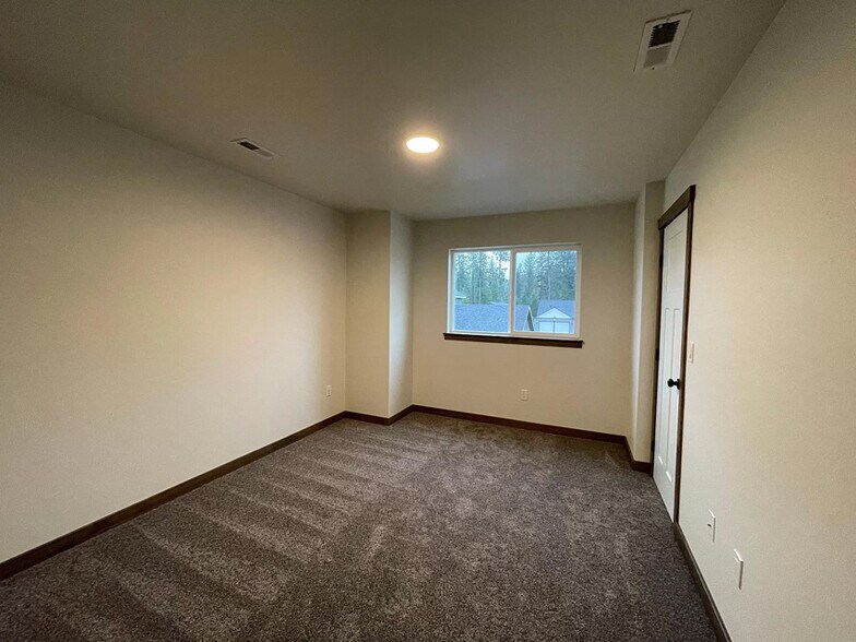 More Photos Of 23 Shooting Star Dr, Priest River Apartments For Sale