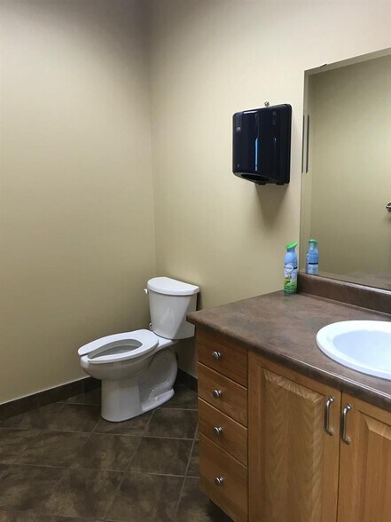 More Photos Of 100-3 Street, Beaverlodge Truck Terminal For Sale