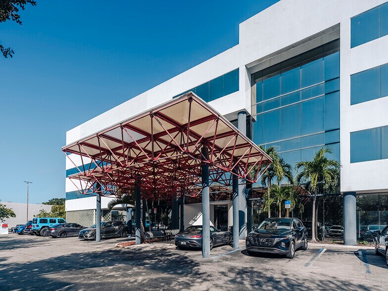 More Photos Of 2151 W Hillsboro Blvd, Deerfield Beach Office For Lease