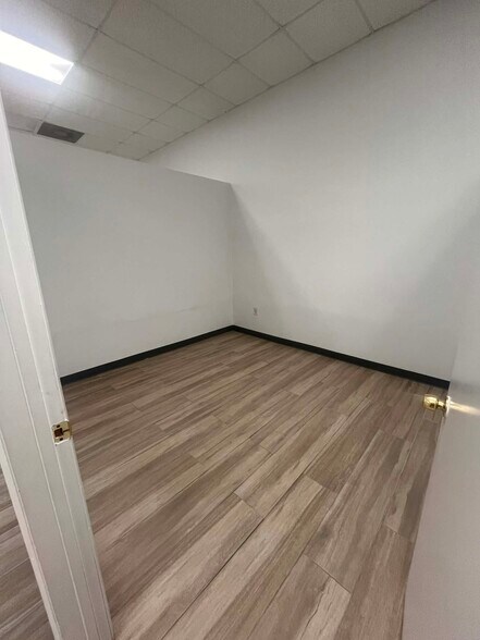 More Photos Of 1117 E Hallandale Beach Blvd, Hallandale Beach Medical For Lease