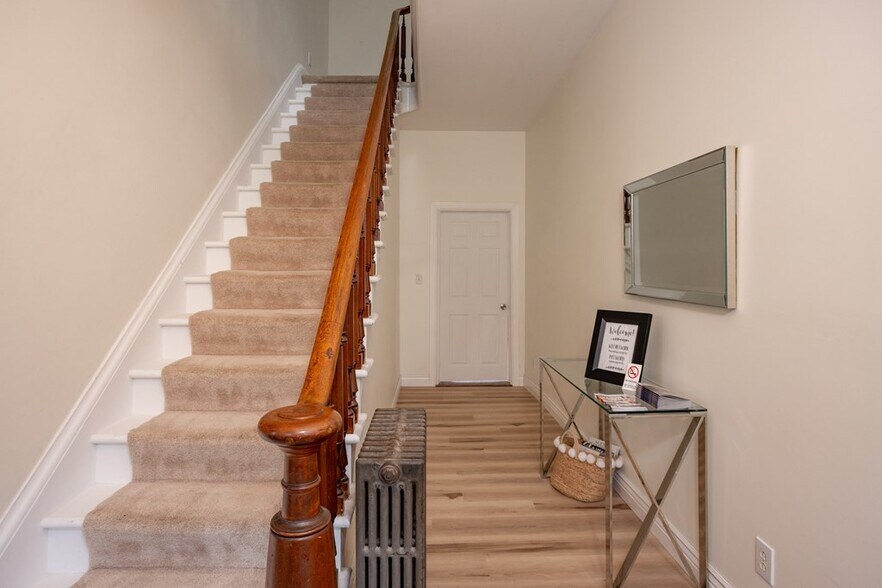 More Photos Of 211 Hanks Rd, Troy Hospitality For Sale