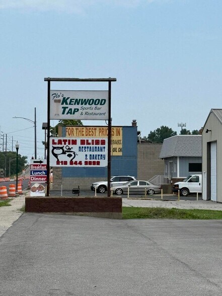 More Photos Of 6247 Kennedy Ave, Hammond Restaurant For Sale