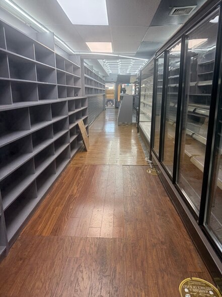 More Photos Of 187-191 Broadway, Amityville Storefront For Lease