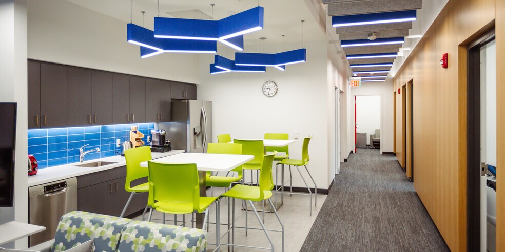 More Photos Of 350 Technology Dr, Pittsburgh Medical For Lease