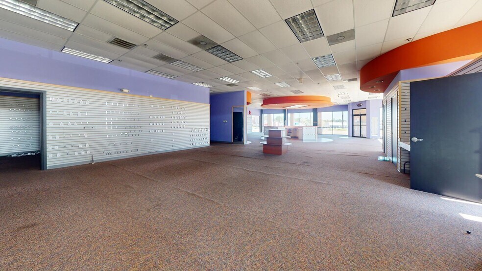 More Photos Of 4501 State Line Ave, Texarkana Unknown For Lease