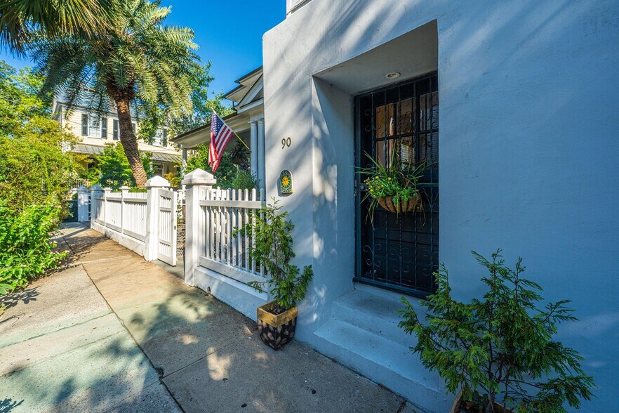 More Photos Of 90 Bull St, Charleston Storefront Retail Residential For Sale
