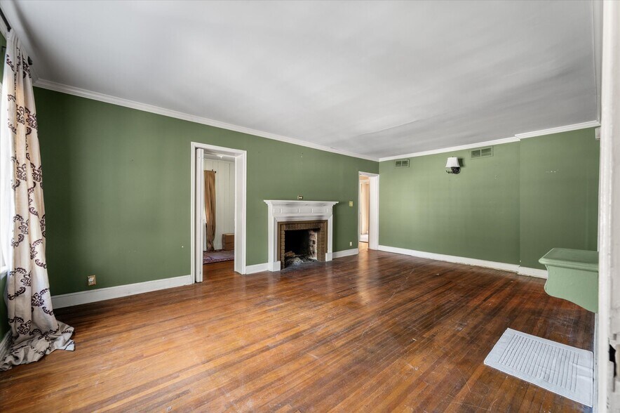 More Photos Of 565 Savannah Hwy, Charleston Office Residential For Sale