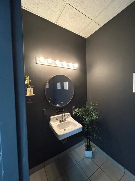 More Photos Of 6645 Vineland Rd, Orlando Medical For Lease