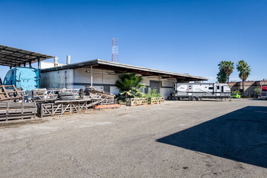More Photos Of 5333 N Cornelia Ave, Fresno Warehouse For Sale