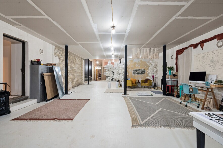 More Photos Of 102 State St N, Waseca Office For Sale