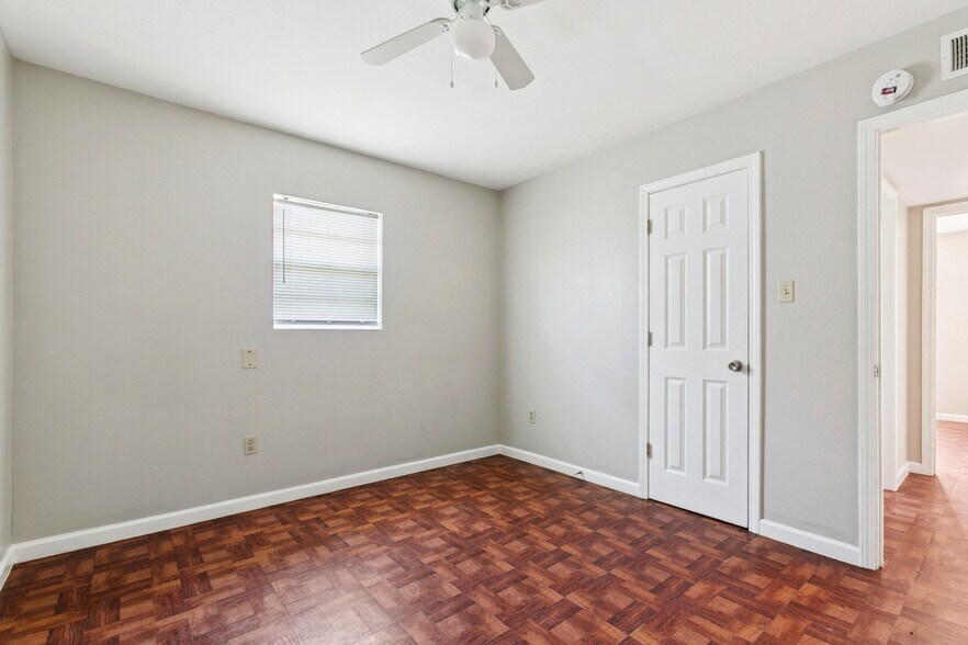 More Photos Of 2222 Florida Ave, Kenner Apartments For Sale