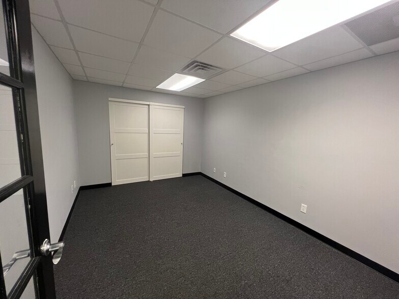 More Photos Of 3390 Kori Rd, Jacksonville Medical For Lease
