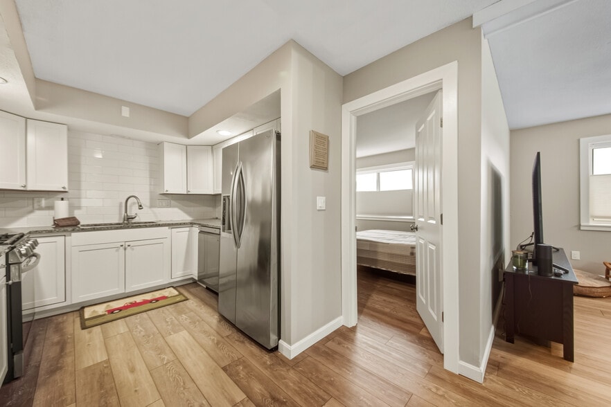 More Photos Of 798 Route 100, Wilmington Flex For Sale