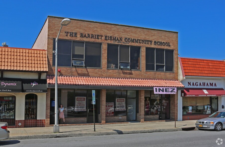 More Photos Of 165-167 E Park Ave, Long Beach Storefront Retail Office For Sale