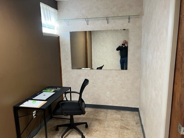 More Photos Of 1901 19th St, Nitro Medical For Lease