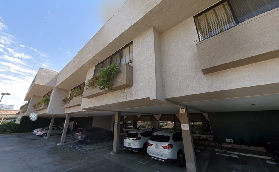 More Photos Of 21220 Devonshire St, Chatsworth Office For Lease