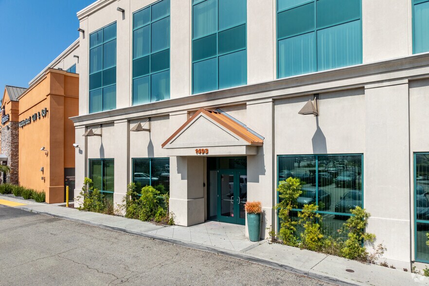 More Photos Of 1401-1493 N Montebello Blvd, Montebello Unknown For Lease