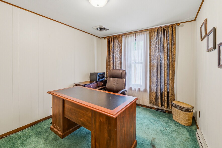 More Photos Of 181 S Main St, Markesan Office Residential For Sale