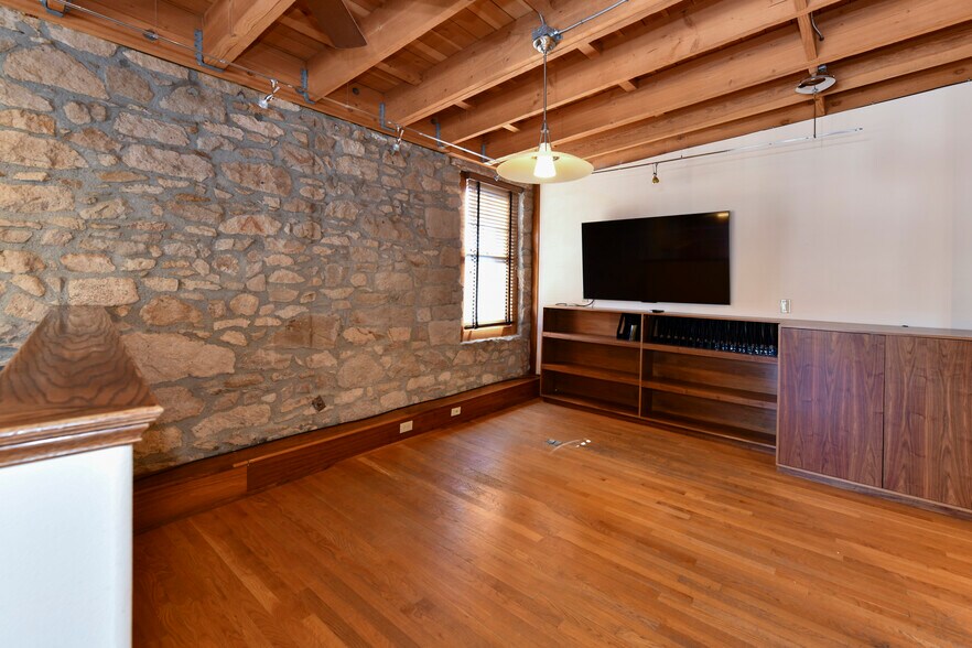 More Photos Of 1417 Railroad Ave, Saint Helena Medical For Sale