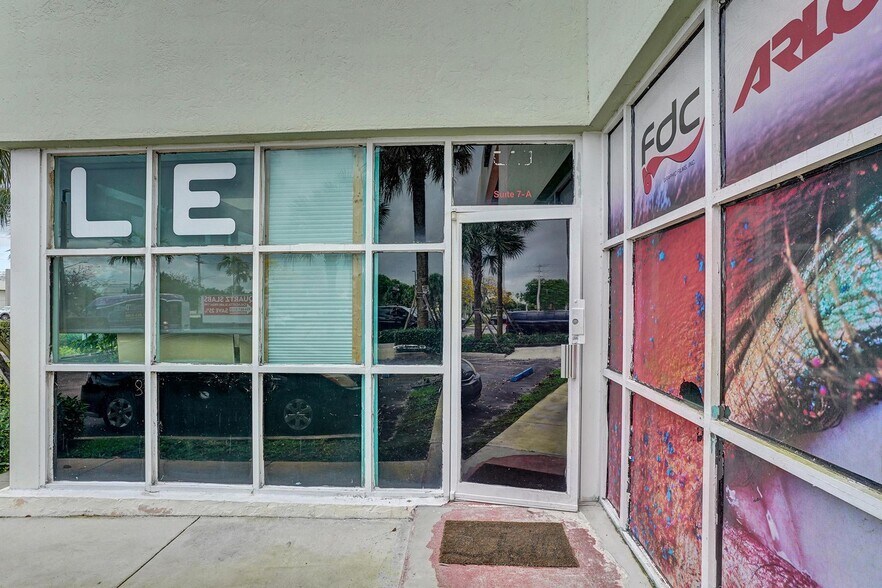 More Photos Of 2400 W Copans Rd, Pompano Beach Showroom For Lease