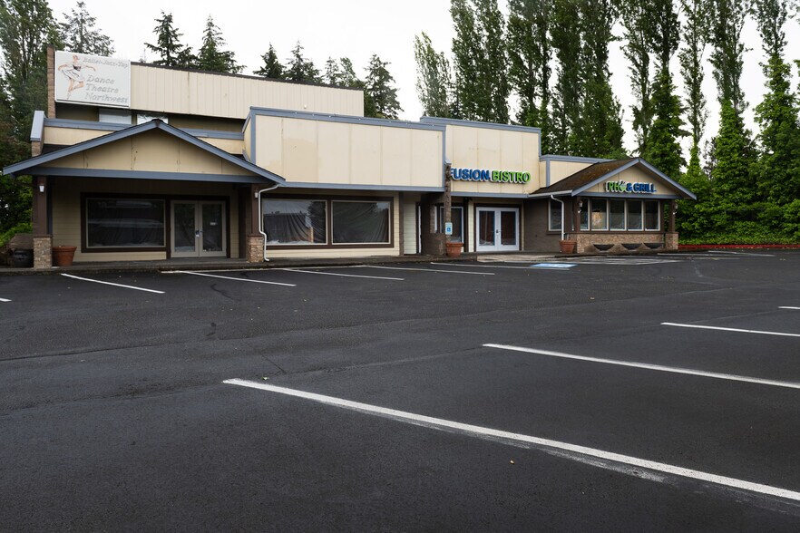 More Photos Of 2709-2811 Bridgeport Way, Tacoma Unknown For Lease