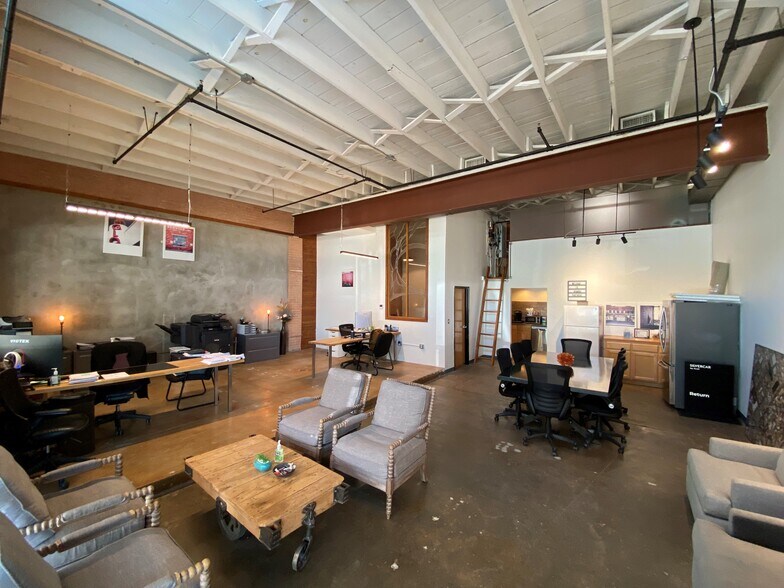 More Photos Of 4000 East Side Ave, Dallas Loft Creative Space For Lease