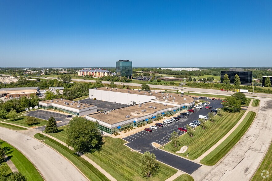 More Photos Of 7810-7900 NW 100th St, Kansas City Unknown For Lease