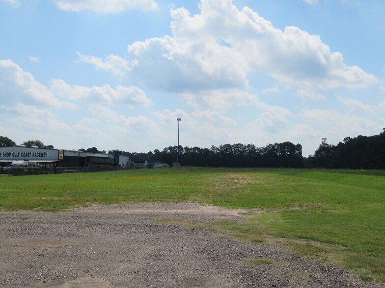 More Photos Of 25475 Eastex Fwy, Porter Land For Sale