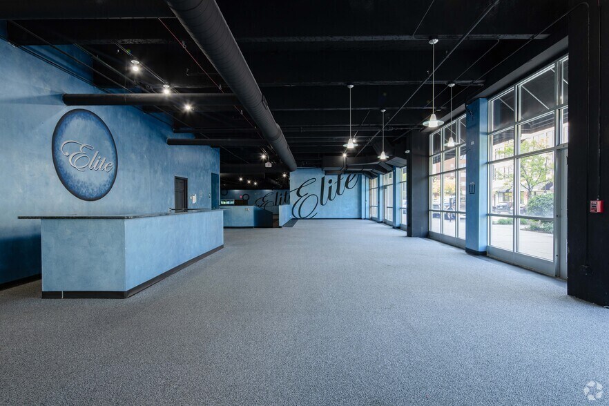 More Photos Of 1518 Market St, Des Plaines Unknown For Lease