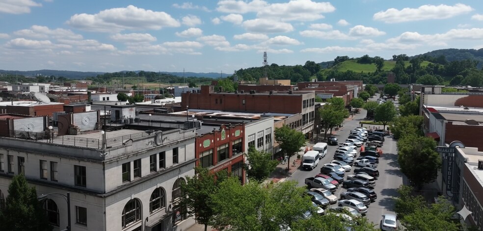 More Photos Of 255 Broad St., Kingsport General Retail For Sale