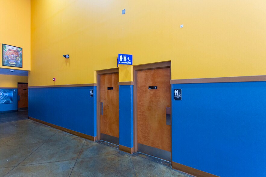 More Photos Of 3519 S Broad St, Scottsboro Sports And Entertainment For Sale