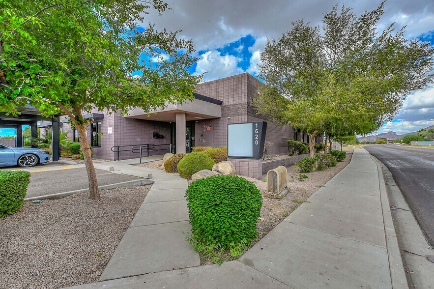 Primary Photo Of 1620 N 48th St, Phoenix Rehabilitation Center For Lease
