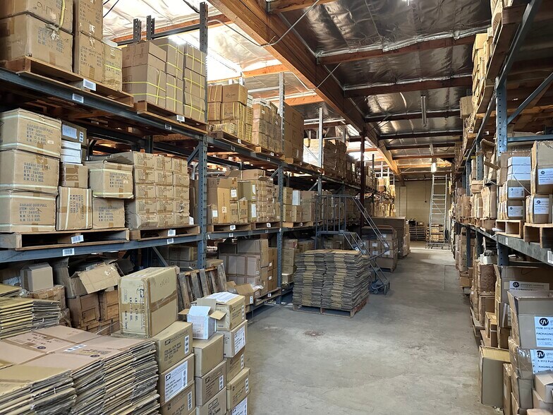 More Photos Of 4223 W Jefferson Blvd, Los Angeles Manufacturing For Lease