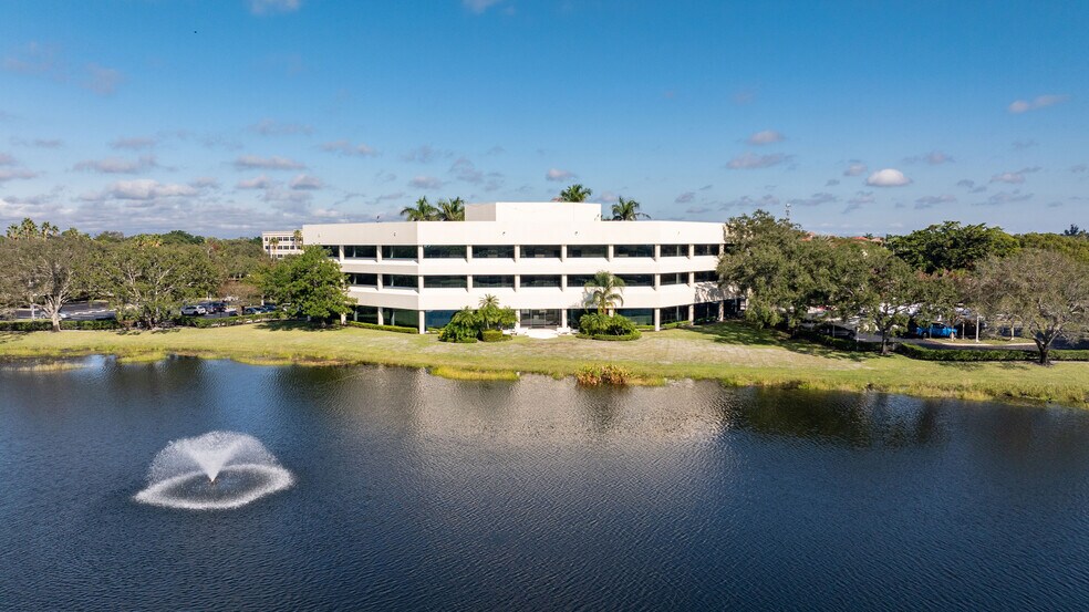 More Photos Of 7108 Fairway Dr, Palm Beach Gardens Medical For Sale