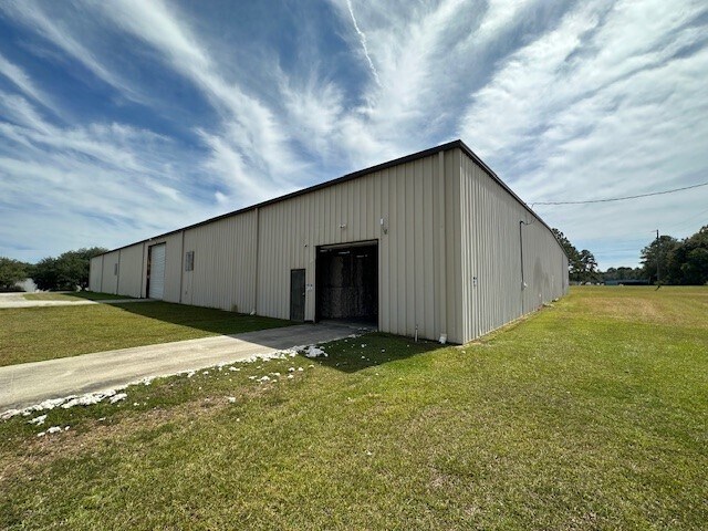 More Photos Of 3031 Veterans Pky S, Moultrie Unknown For Lease