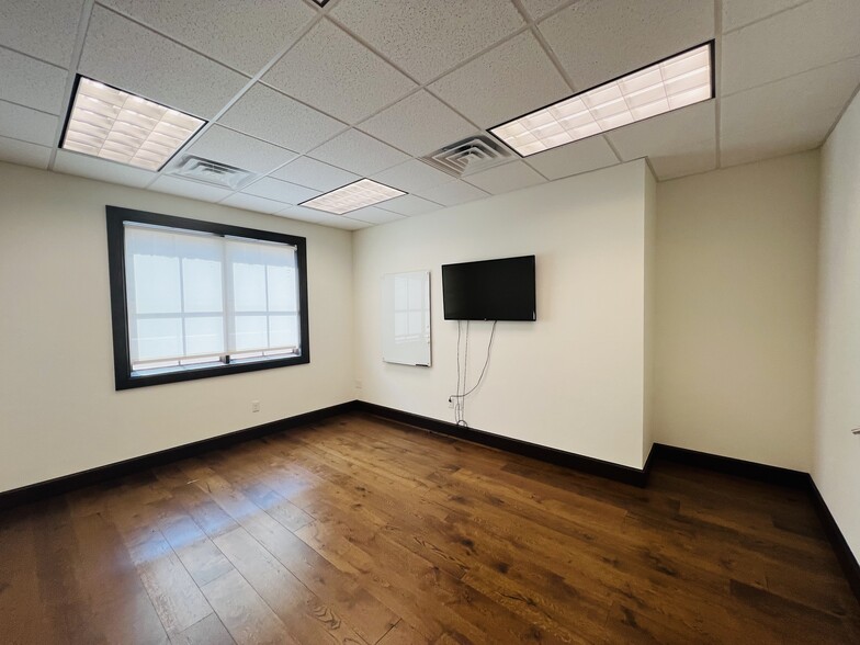 More Photos Of 5716 NW 135th St, Oklahoma City Medical For Sale