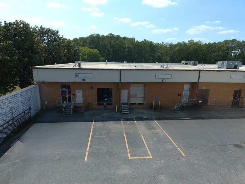 More Photos Of 4507 Mills Pl SW, Atlanta Warehouse For Lease