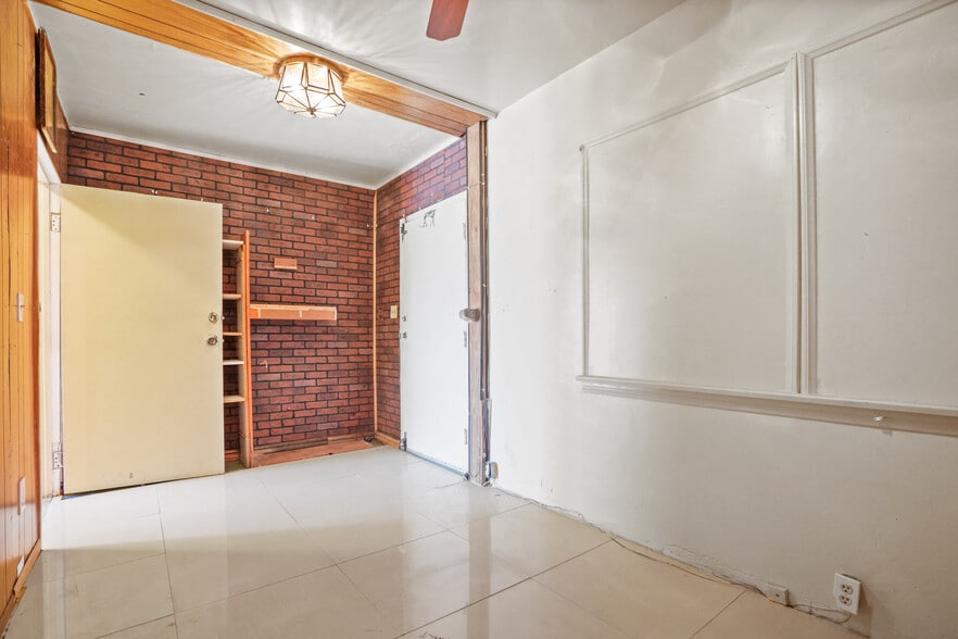 More Photos Of 1108 E 84th Pl, Los Angeles Religious Facility For Sale