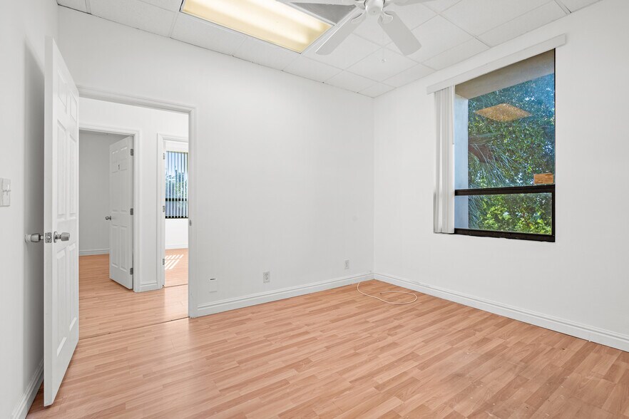 More Photos Of 3003 S Congress Ave, Lake Worth Medical For Sale