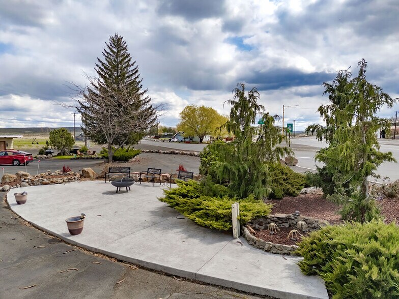 More Photos Of 609 E 1st Ave, Odessa Hospitality For Sale