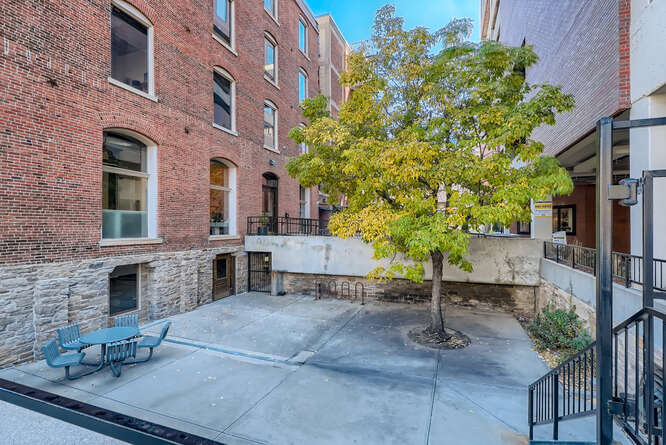More Photos Of 1660 17th St, Denver Office Residential For Sale