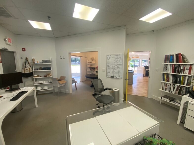 More Photos Of 255 Worcester St, Natick Storefront Retail Office For Lease