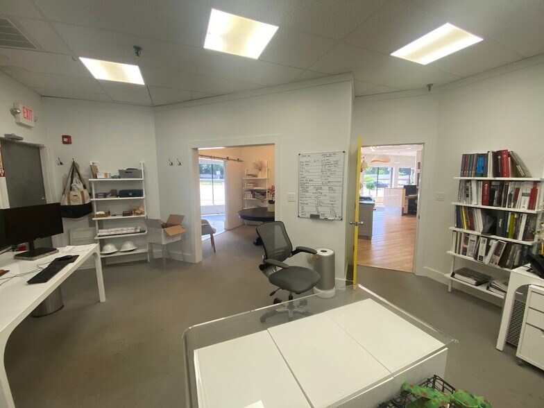 More Photos Of 255 Worcester St, Natick Storefront Retail Office For Lease