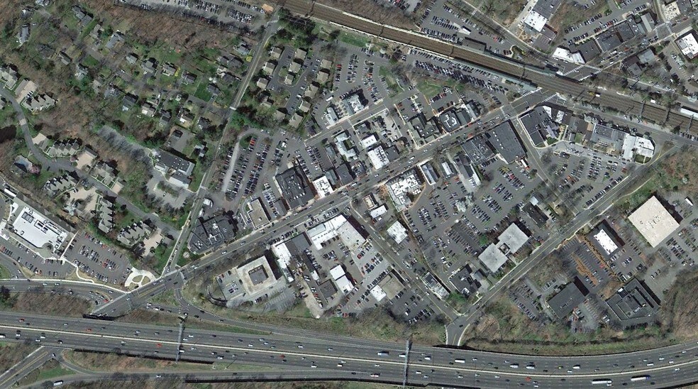 More Photos Of 13 Grove St, Darien Storefront Retail Residential For Lease