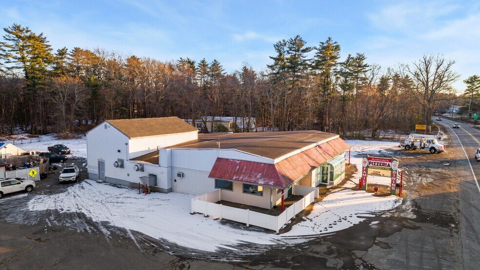 More Photos Of 188 Lafayette Rd, Salisbury Restaurant For Sale