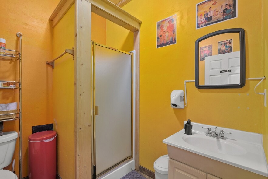 More Photos Of 3305 Dick George Rd, Cave Junction Hospitality For Sale